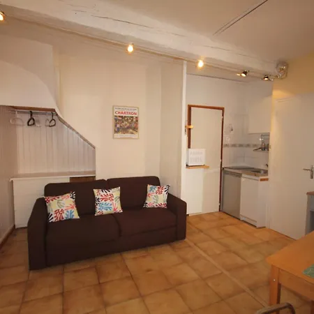 Treille 1 1er Etage Apartman *